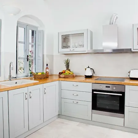 Sweet Nectar With Hot Tub 피르고스