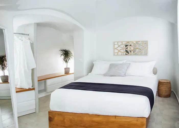 Lejlighed Sweet Nectar With Hot Tub Pýrgos